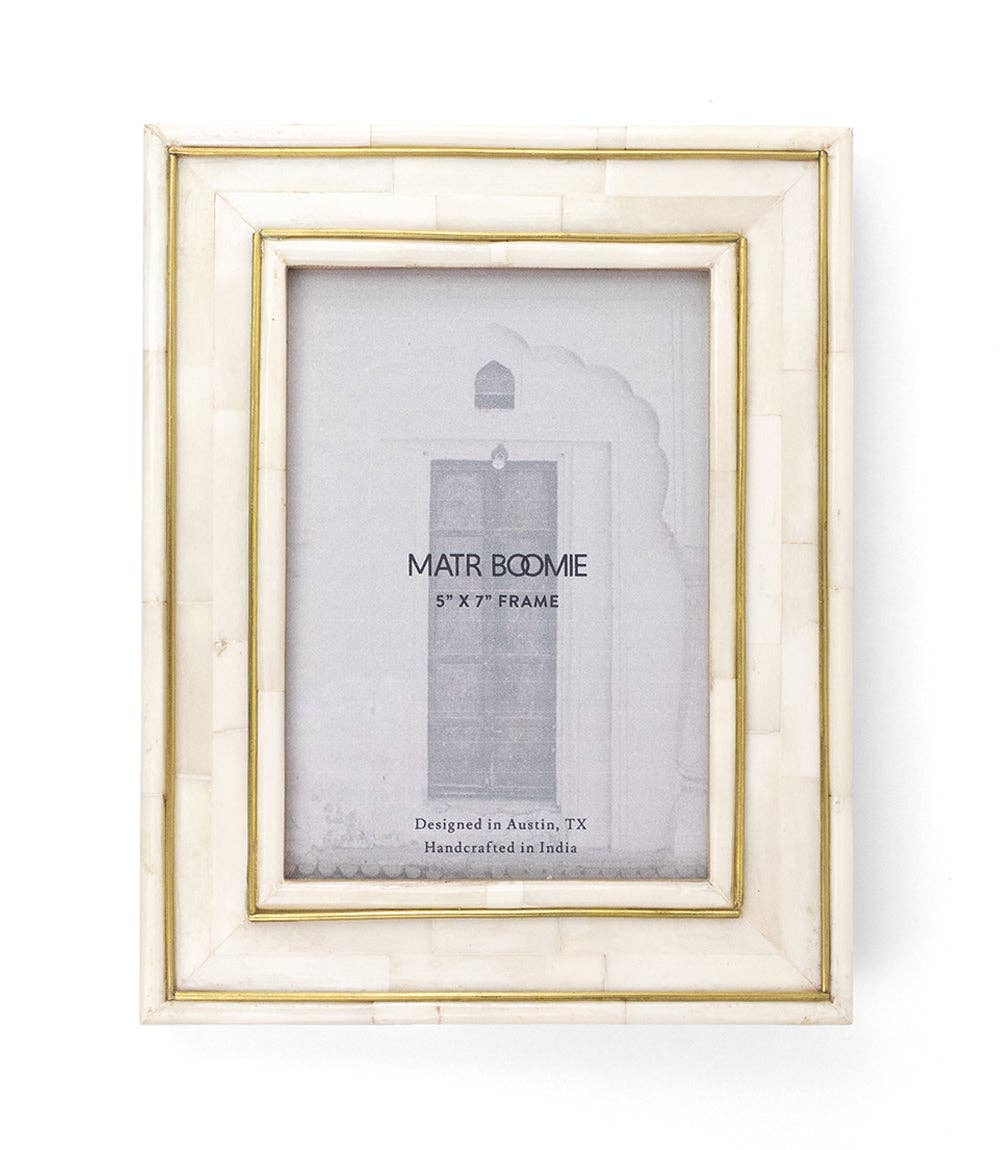 Matr Boomie Fair Trade - Pravina 5x7 Picture Frame - Carved Bone, Brass Inlay