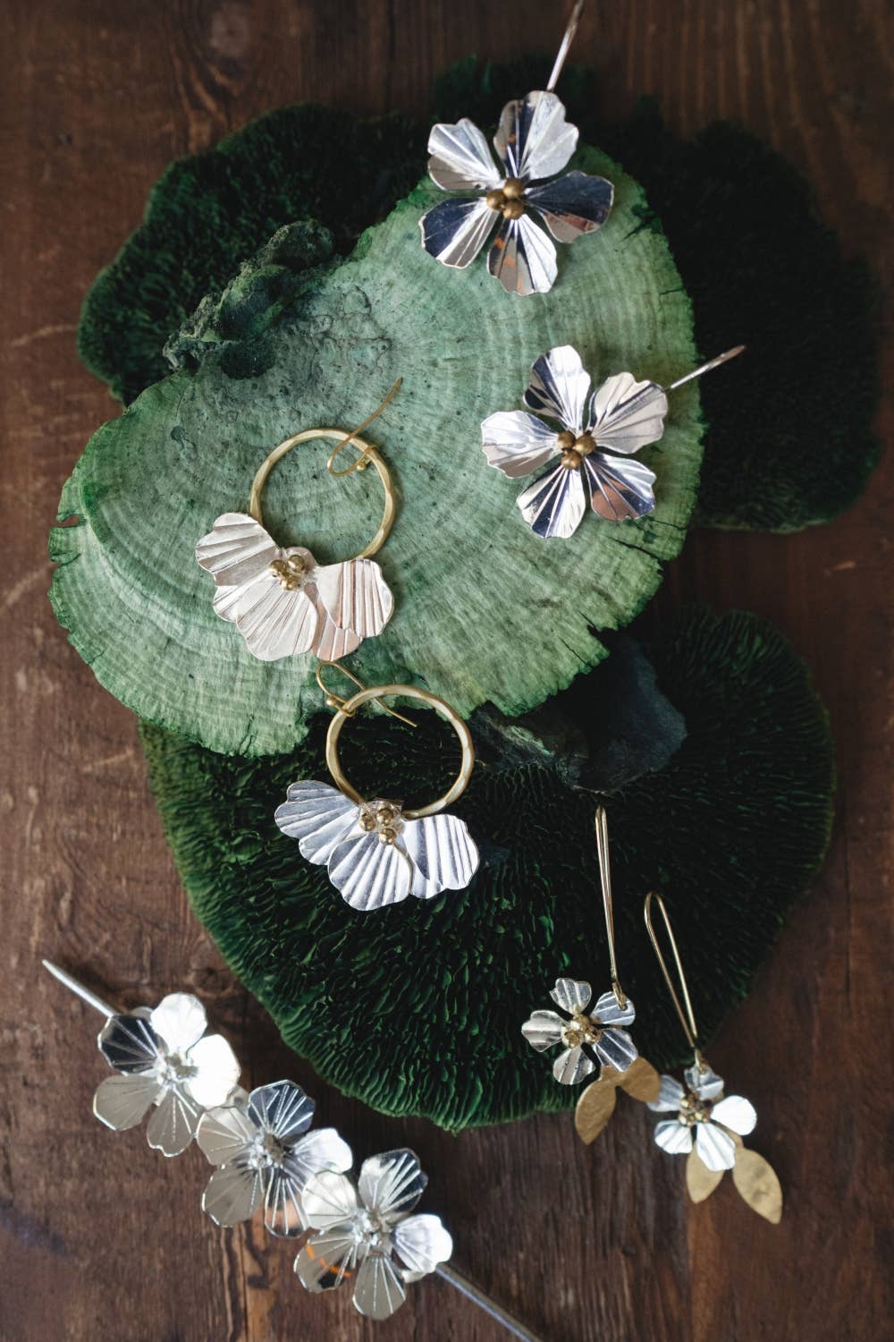 Sayuri Flower Silver Hair Slide with Stick - ALUMINUM