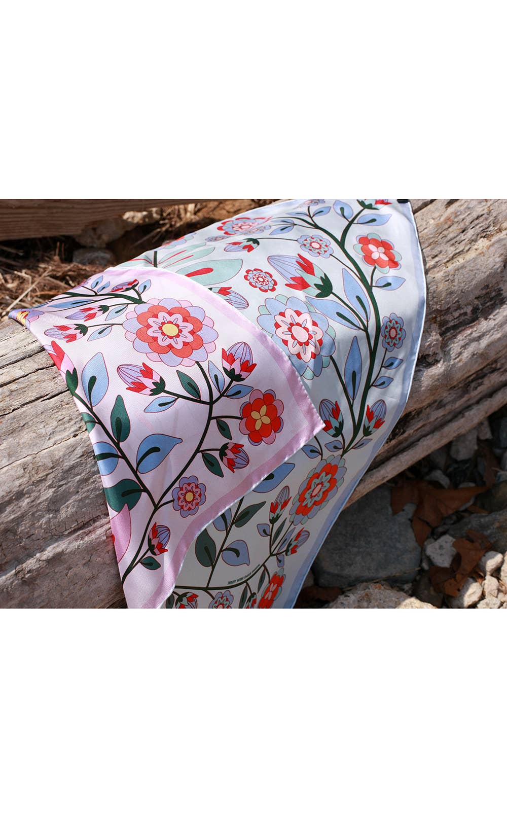 Jessie Zhao New York - Double Sided Silk Scarf Of Pink Garden
