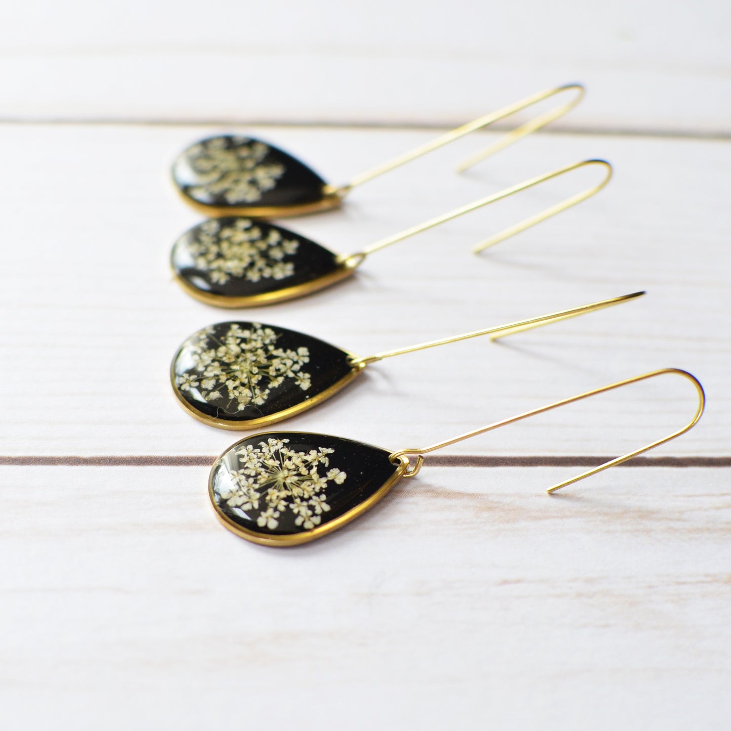 EABE - Queen Anne's Lace brass earrings