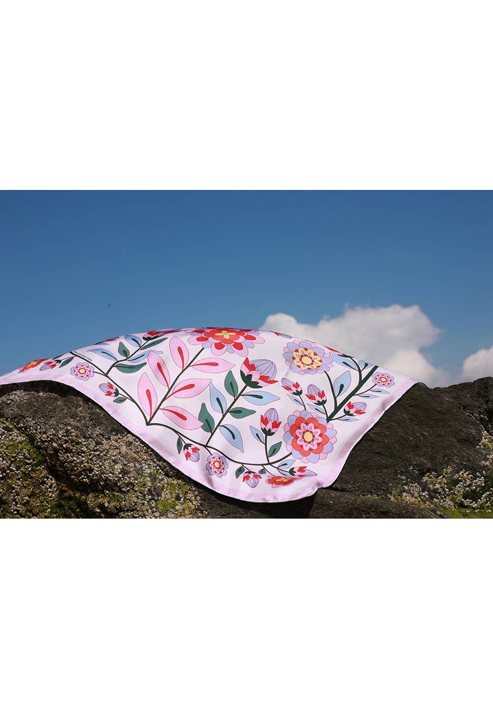 Jessie Zhao New York - Double Sided Silk Scarf Of Pink Garden